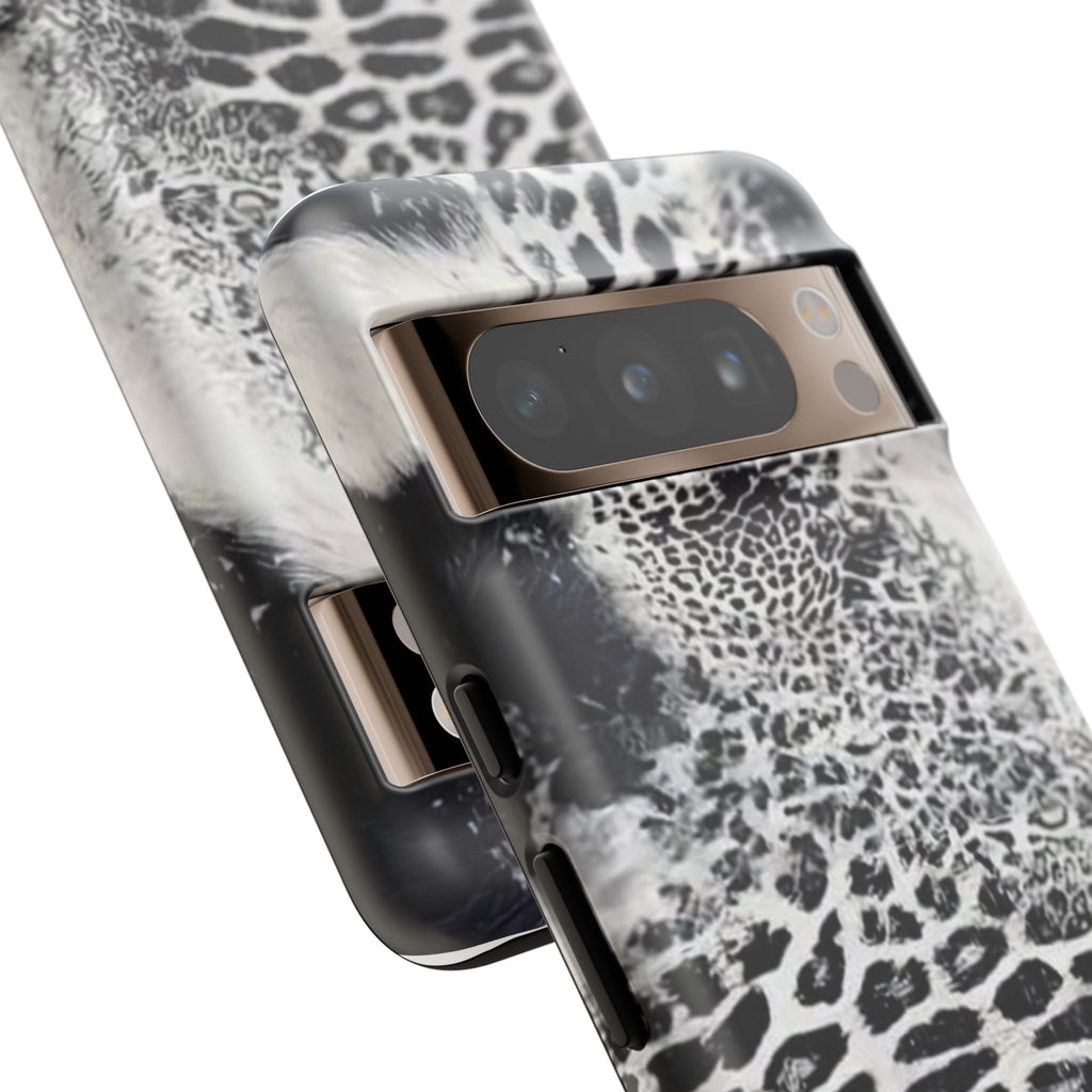 Black & White Leopard Print